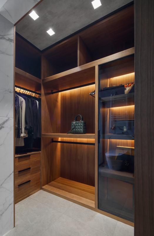现代简约风格室内家装案例效果图-衣帽间 现代简约风格室内家装案例效果图-衣帽间